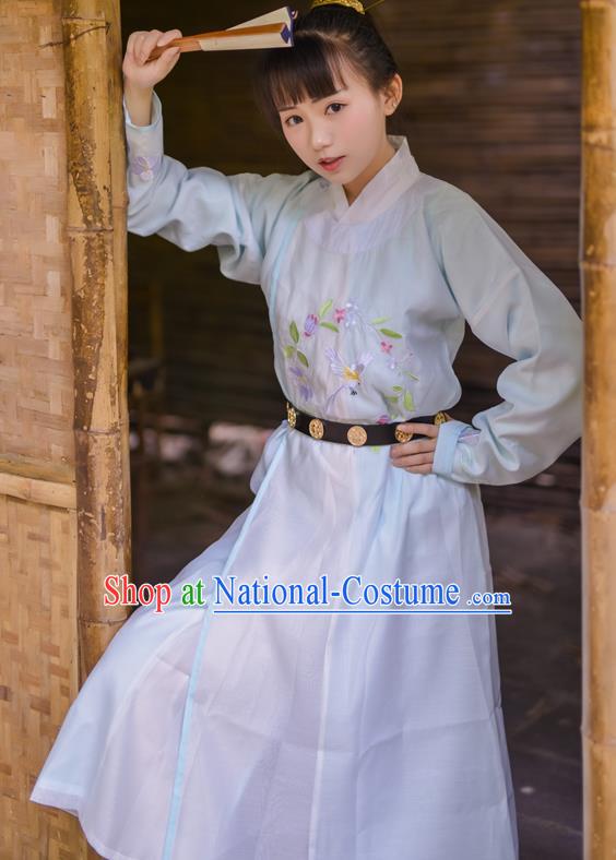 Asian China Tang Dynasty Kawaler Costume Blue Robe, Traditional Ancient Chinese Swordsman Hanfu Embroidered Clothing for Women