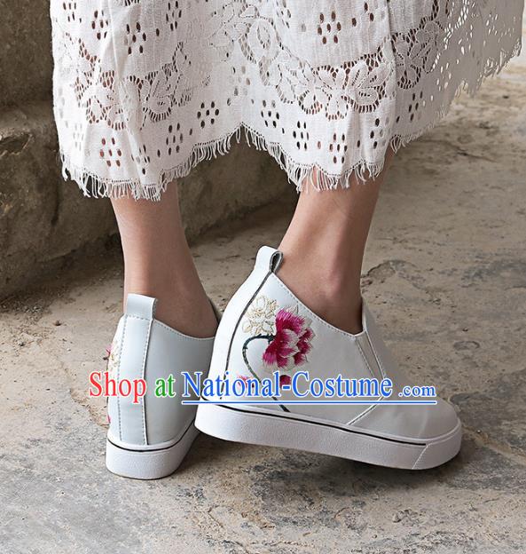 Chinese Ancient Peking Opera Embroidered Shoes Traditional Chinese Beijing Opera Props princess shoes