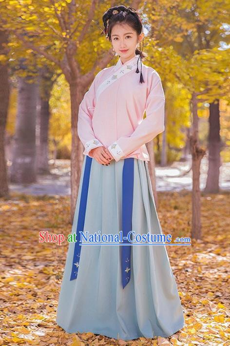 Traditional Chinese Ming Dynasty Palace Lady Costume Ancient Princess Embroidered Clothing for Women