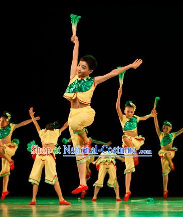 Traditional Chinese Classic Stage Performance Yangge Fan Dance Costume, Folk Dance Drum Dance Uniform Yangko Clothing for Kids