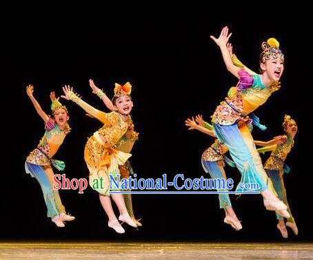 Traditional Chinese Yangge Fan Dancing Costume Modern Dance Dress Clothing and Headwear