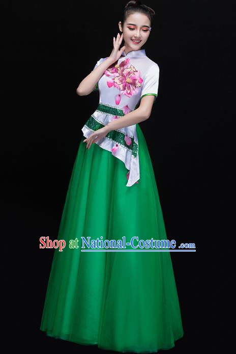 Traditional Chinese Modern Dance Costume, Opening Dance Chorus Singing Group Green Dress for Women