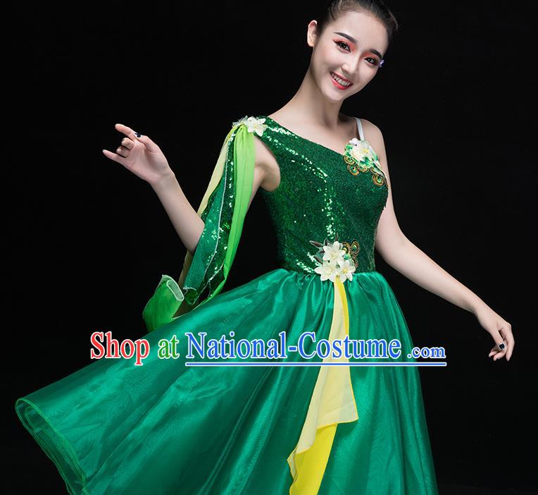 Traditional Chinese Yangge Fan Dancing Costume Modern Dance Dress Clothing