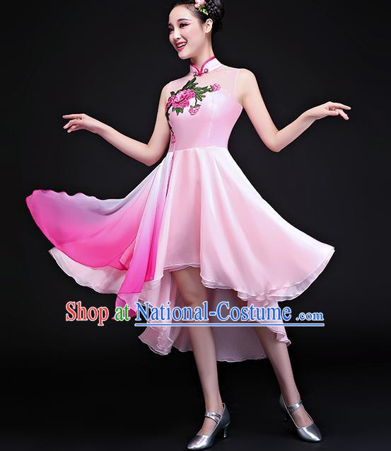 Traditional Chinese Classical Fan Dance Embroidered Pink Cheongsam Dress, China Yangko Folk Dance Clothing for Women