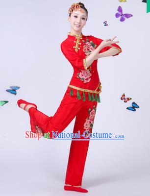 Traditional Chinese Classical Umbrella Dance Embroidered Red Costume, China Yangko Folk Fan Dance Clothing for Women