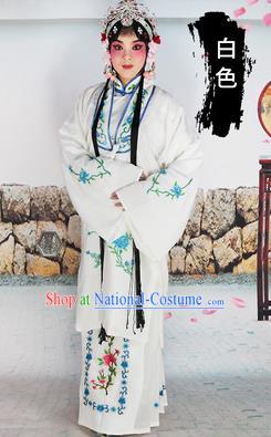 Chinese Beijing Opera Actress Costume White Embroidered Cape, Traditional China Peking Opera Diva Embroidery Clothing