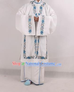 Chinese Beijing Opera Actress Costume White Embroidered Cape, Traditional China Peking Opera Nobility Lady Embroidery Clothing