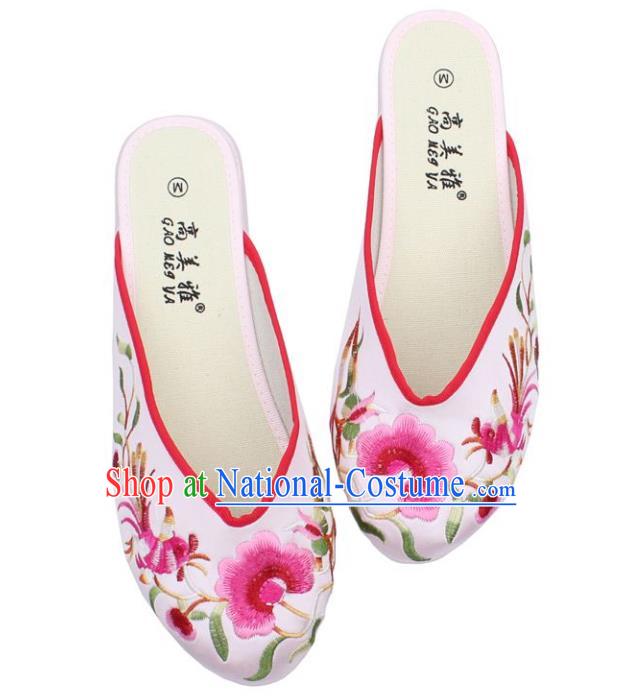 Traditional Chinese National Bride White Embroidered Shoes, China Handmade Embroidery Phoenix Peony Hanfu Slippers for Women