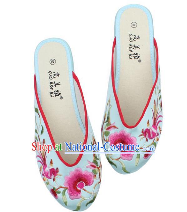 Traditional Chinese National Bride Light Blue Satin Embroidered Shoes, China Handmade Embroidery Phoenix Peony Hanfu Slippers for Women