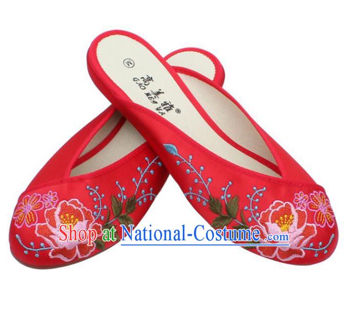 Traditional Chinese National Bride Red Embroidered Slippers, China Handmade Embroidery Flowers Shoes for Women