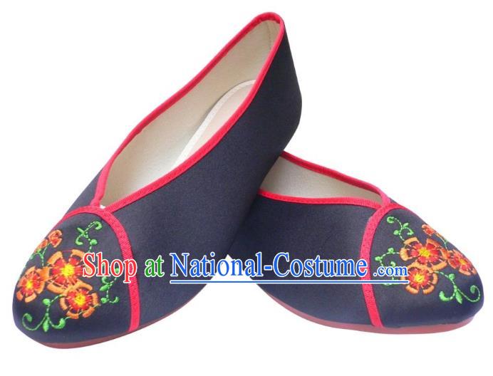 Traditional Chinese National Bride Black Embroidered Shoes, China Handmade Embroidery Flowers Hanfu Shoes for Women