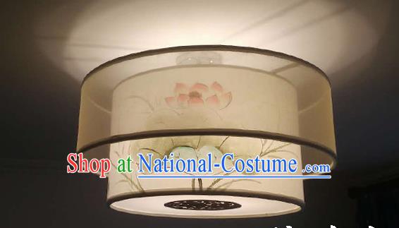 Traditional Chinese Handmade Sheepskin Painting Lotus Birds Palace Lantern China Ceiling Palace Lamp