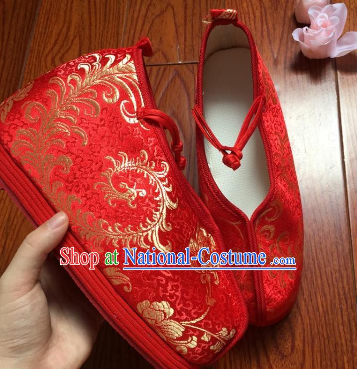 Traditional Chinese Ancient Han Dynasty Bride Red Embroidered Shoes, China Handmade Hanfu Wedding Embroidery Shoes for Women