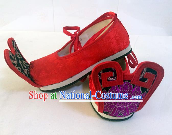 Traditional Chinese Ancient Han Dynasty Bridegroom Red Embroidered Shoes, China Handmade Hanfu Wedding Embroidery Shoes for Men