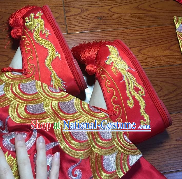 Traditional Chinese Ancient Bride Red Embroidered Shoes, China Handmade Wedding Hanfu Embroidery Dragon and Phoenix Shoes for Women