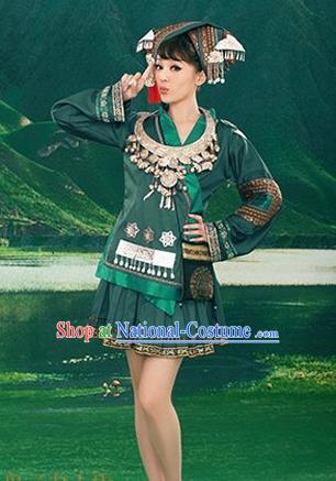 Traditional Chinese Miao Nationality Dancing Costume, Hmong Folk Dance Ethnic Pleated Skirt, Chinese Minority Tujia Nationality Embroidery Costume for Women