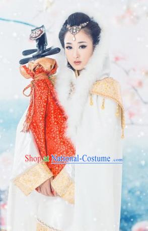 Traditional Ancient Chinese Imperial Consort Costume, Elegant Hanfu Clothing Chinese Han Dynasty Imperial Princess Embroidered Clothing for Women