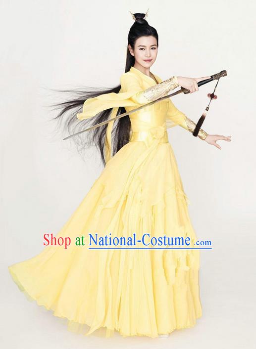 Ancient Chinese Swordsman Elegant Yellow Costumes Han Dynasty Clothing for Women