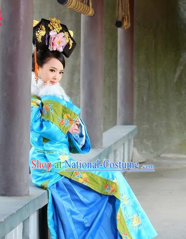 Traditional Ancient Chinese Prince Consort Costume, Chinese Qing Dynasty Manchu Lady Dress, Chinese Mandarin Robes Imperial Concubine Embroidered Clothing for Women