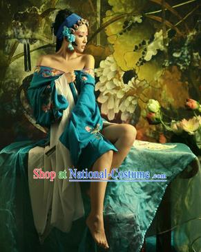 Traditional Ancient Chinese Peking Opera Costume, Elegant Hanfu Clothing Chinese Tang Dynasty Imperial Empress Water Sleeves Clothing for Women