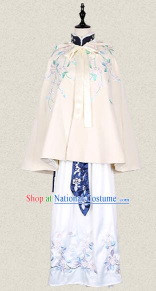 Traditional Asian Chinese Ancient Princess Woolen Beige Cloak Costume, Elegant Hanfu Mantle Clothing, Chinese Imperial Princess Embroidered Hooded Cape Costumes for Women