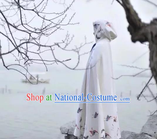 Traditional Ancient Chinese Female Costume Woolen Cardigan, Elegant Hanfu Long Cloak Chinese Ming Dynasty Palace Lady Embroidered Butterfly White Hooded Cape Clothing for Women