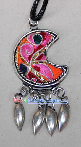 Traditional Chinese Miao Nationality Crafts Hmong Handmade Silver Embroidery Moon Pendant, Ethnic Minority Miao Necklace Accessories Bells Pendant for Women