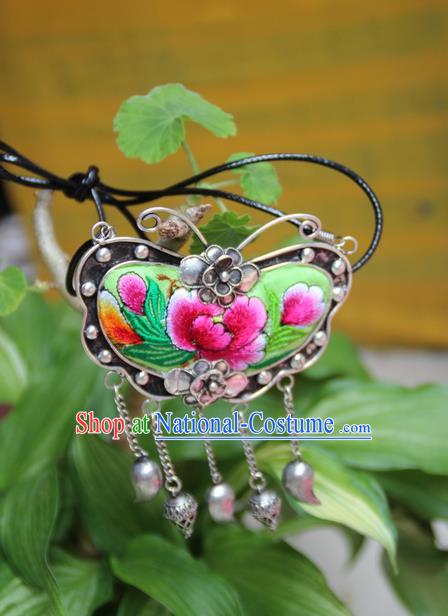 Traditional Chinese Miao Nationality Crafts, Hmong Handmade Miao Silver Embroidery Bells Butterfly Flowers Tassel Pendant, Miao Ethnic Minority Necklace Accessories Bells Pendant for Women