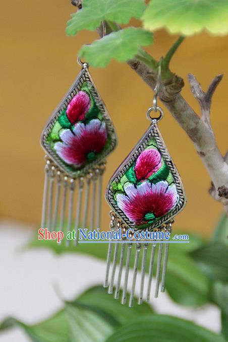 Traditional Chinese Miao Nationality Crafts, Hmong Handmade Miao Silver Embroidery Miao Silver Tassel Earrings, Miao Ethnic Minority Eardrop Accessories Ear Pendant for Women