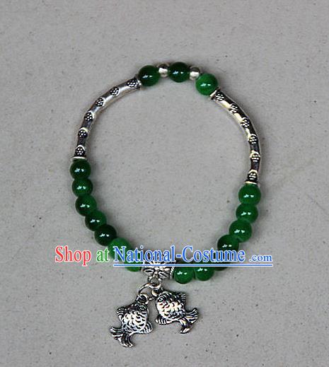 Traditional Chinese Miao Nationality Crafts Jewelry Accessory Bangle, Hmong Handmade Miao Silver Green Beads Bracelet, Miao Ethnic Minority Double Fish Bracelet Accessories for Women