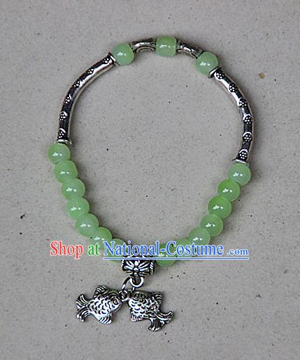 Traditional Chinese Miao Nationality Crafts Jewelry Accessory Bangle, Hmong Handmade Miao Silver Light Green Beads Bracelet, Miao Ethnic Minority Double Fish Bracelet Accessories for Women