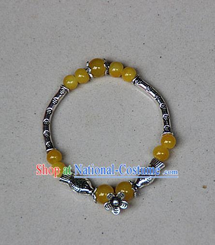 Traditional Chinese Miao Nationality Crafts Jewelry Accessory Bangle, Hmong Handmade Miao Silver Yellow Beads Bracelet, Miao Ethnic Minority Bracelet Accessories for Women