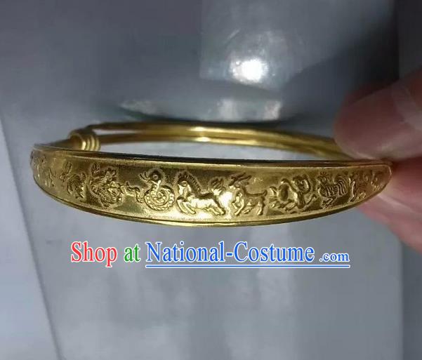 Traditional Chinese Miao Nationality Crafts Jewelry Accessory Bangle, Hmong Handmade Miao Fine Bopper Bracelet, Miao Ethnic Minority Chinese Zodiac Bracelet Accessories for Women