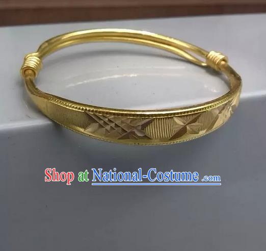 Traditional Chinese Miao Nationality Crafts Jewelry Accessory Bangle, Hmong Handmade Miao Fine Bopper Bracelet, Miao Ethnic Minority Bracelet Accessories for Women