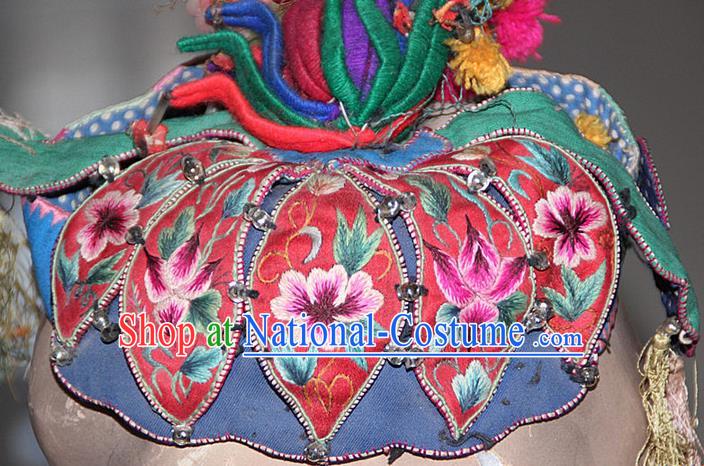 Traditional Chinese Miao Nationality Dancing Costume Accessories Necklace Hmong Female Folk Dance Ethnic Pleated Skirt and Headwear