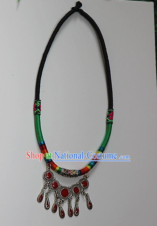 Traditional Chinese Miao Ethnic Minority Necklace, Hmong Handmade Longevity Lock, Miao Ethnic Jewelry Accessories Collarbone Chain Necklace for Women