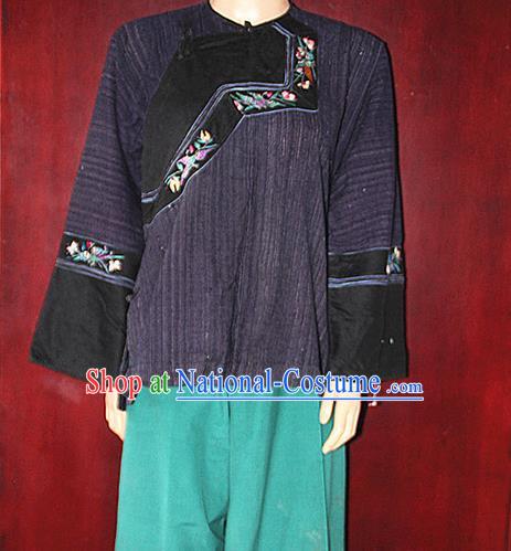 Chinese Hmong Miao Nationality Folk Dance Ethnic Handmade Blouse China Clothing Costume Embroidery Shirt Ethnic Blouse Cultural Dances Costumes for Women