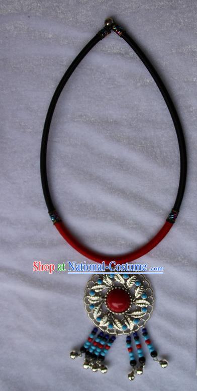 Traditional Chinese Miao Ethnic Minority Necklace, Hmong Handmade Sweater Chain, Miao Ethnic Jewelry Accessories Collarbone Chain Necklace for Women