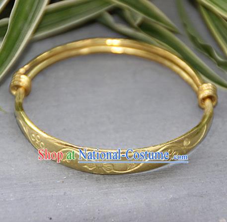 Traditional Chinese Miao Ethnic Minority Miao Copper Baby Bracelet, Hmong Handmade Brass Bracelet Jewelry Accessories for Children