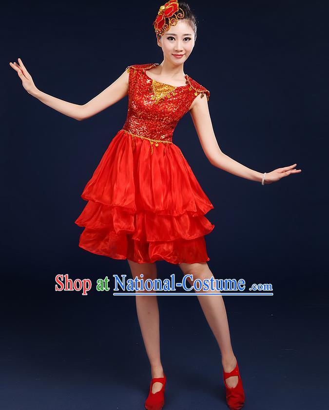 Traditional Chinese Yangge Fan Dancing Costume