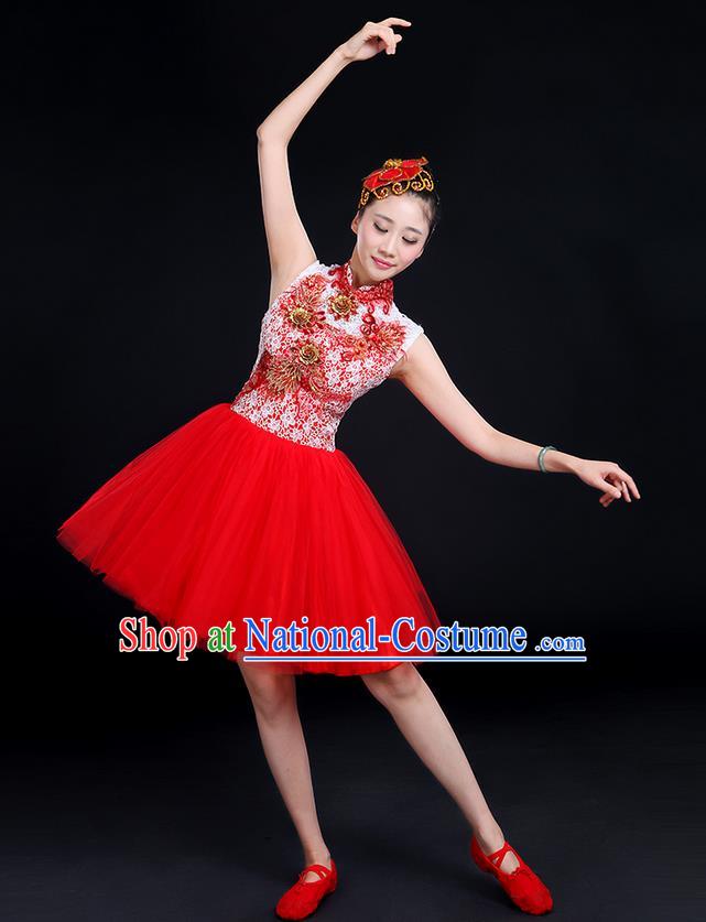 Traditional Chinese Yangge Fan Dancing Costume