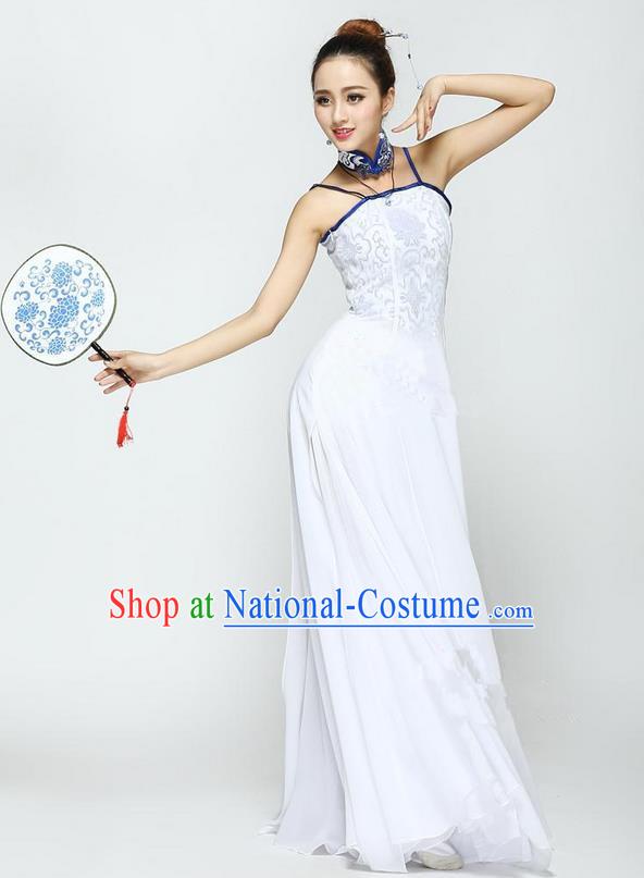 Traditional Chinese Yangge Fan Dancing Costume, Folk Dance Yangko Uniforms, Classic Jasmine Flower Dance Dress Elegant Drum Dance Cheongsam Clothing for Women