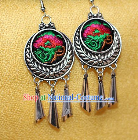 Traditional Chinese Miao Nationality Crafts Jewelry Accessory Classical Earbob Accessories, Hmong Handmade Miao Silver Embroidery Bells Tassel Palace Lady Earrings, Miao Ethnic Minority Eardrop for Women