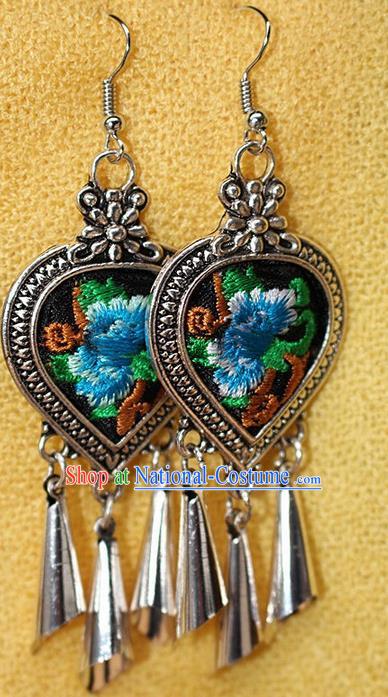 Traditional Chinese Miao Nationality Crafts Jewelry Accessory Classical Earbob Accessories, Hmong Handmade Miao Silver Embroidery Bells Tassel Palace Lady Earrings, Miao Ethnic Minority Eardrop for Women