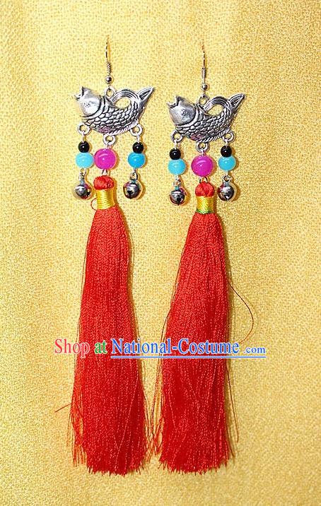 Traditional Chinese Miao Nationality Crafts Jewelry Accessory Classical Earbob Accessories, Hmong Handmade Miao Silver Fish Palace Lady Red Silk Tassel Earrings, Miao Ethnic Minority Eardrop for Women