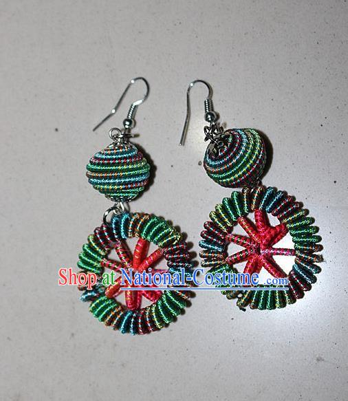 Traditional Chinese Miao Nationality Crafts Jewelry Accessory Classical Earbob Accessories, Hmong Handmade Kinking Palace Lady Round Earrings, Miao Ethnic Minority Weave Eardrop for Women