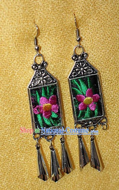 Traditional Chinese Miao Nationality Crafts Jewelry Accessory Classical Earbob Accessories, Hmong Handmade Miao Silver Palace Lady Tassel Embroidery Flowers Earrings, Miao Ethnic Minority Eardrop for Women