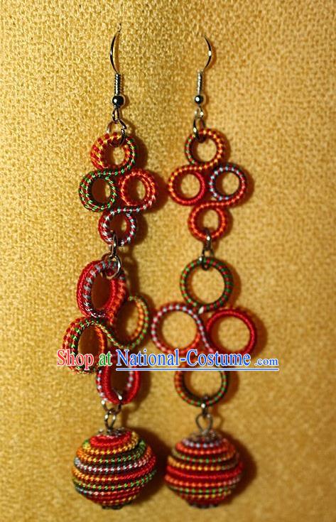 Traditional Chinese Miao Nationality Crafts Jewelry Accessory Classical Earbob Accessories, Hmong Handmade Kinking Palace Lady Earrings, Miao Ethnic Minority Weave Eardrop for Women