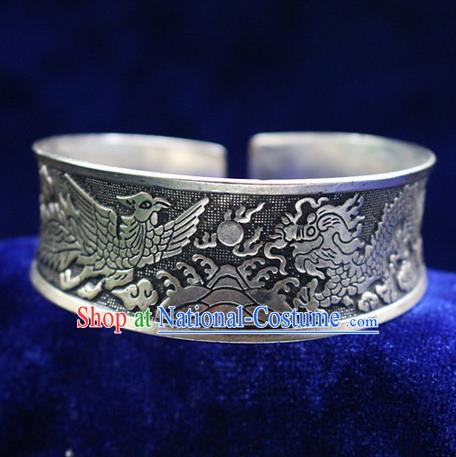 Traditional Chinese Miao Nationality Crafts Jewelry Accessory Bangle, Hmong Handmade Miao Silver Dragon Phoenix Bracelet, Miao Ethnic Minority Silver Bracelet Accessories for Women