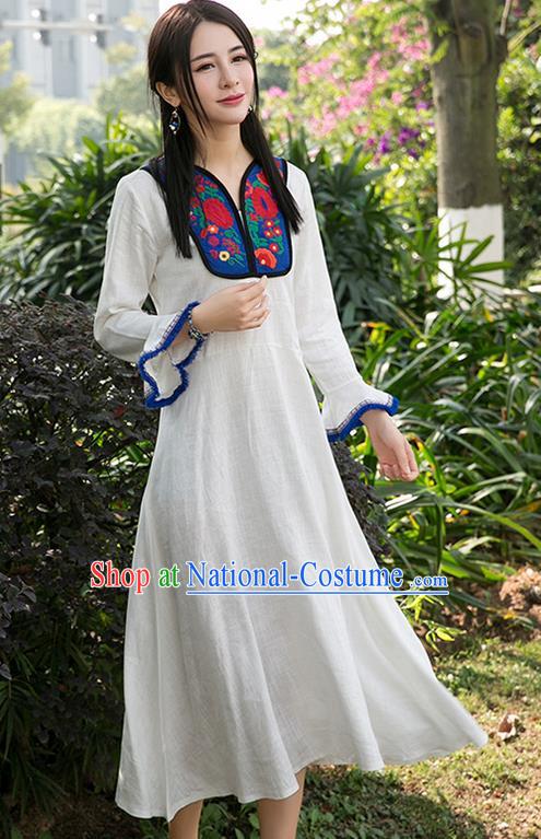 Traditional Ancient Chinese National Costume, Elegant Hanfu Linen Patch Embroidery Flowers White Dress, China Tang Suit Mandarin Sleeve Chirpaur Cheongsam Elegant Dress Clothing for Women